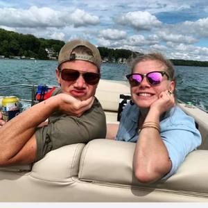 Meet your Posher, Christine